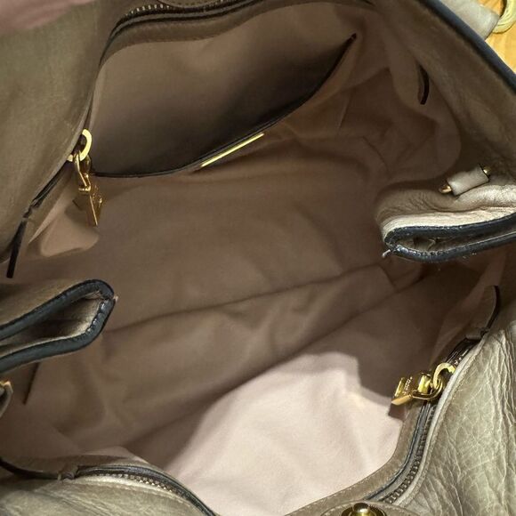Authentic Prada Sacca 2 Manici Vitello Shine Handbag Color: Cammeo w/ Gold - Picture 8 of 16